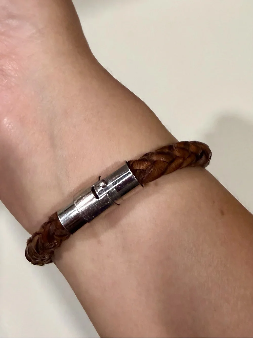 LIKE NEW! Men's Braided Leather Bracelet - Brown